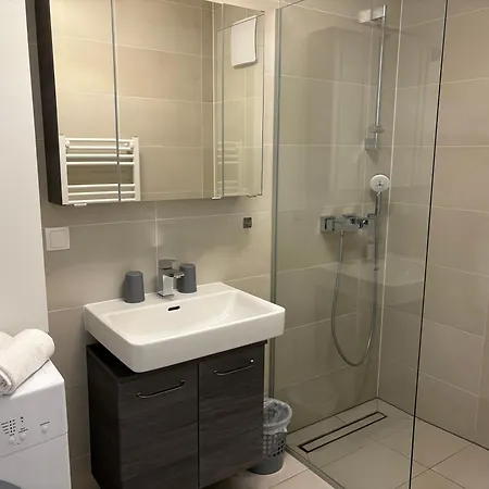 Apartment 2 Schlafzimmer Im Neubau In Gruenruhelage Und Doch Zentral *