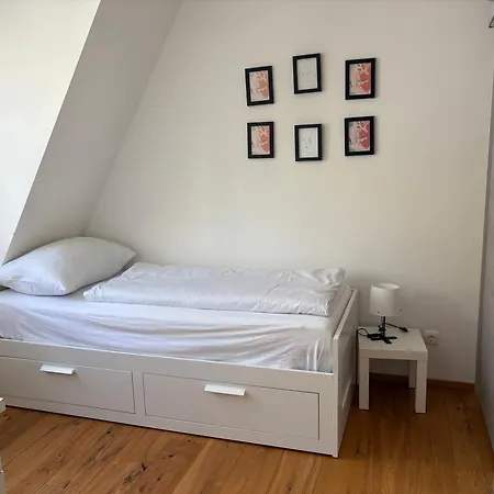 Apartman 2 Schlafzimmer Im Neubau In Gruenruhelage Und Doch Zentral